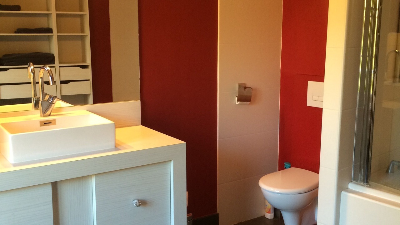 Photo of Bathroom in Saint-Florentin
