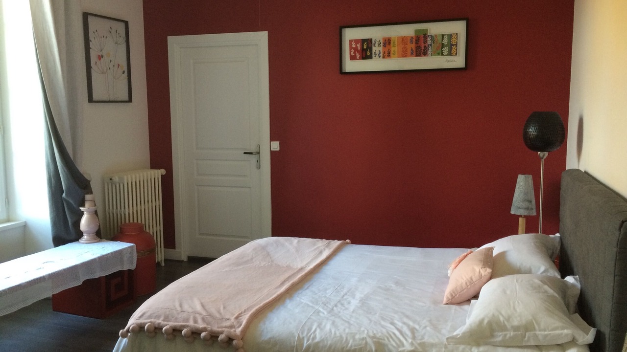 Photo of Bedroom in Saint-Florentin