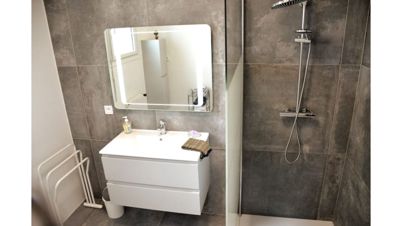 Photo of Bathroom in Troyes