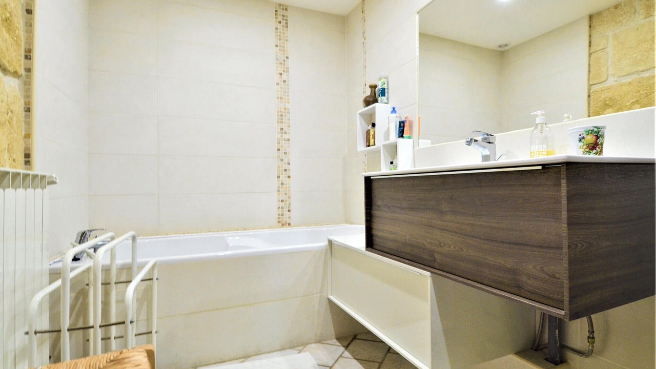 Photo of Bathroom in Marguerittes
