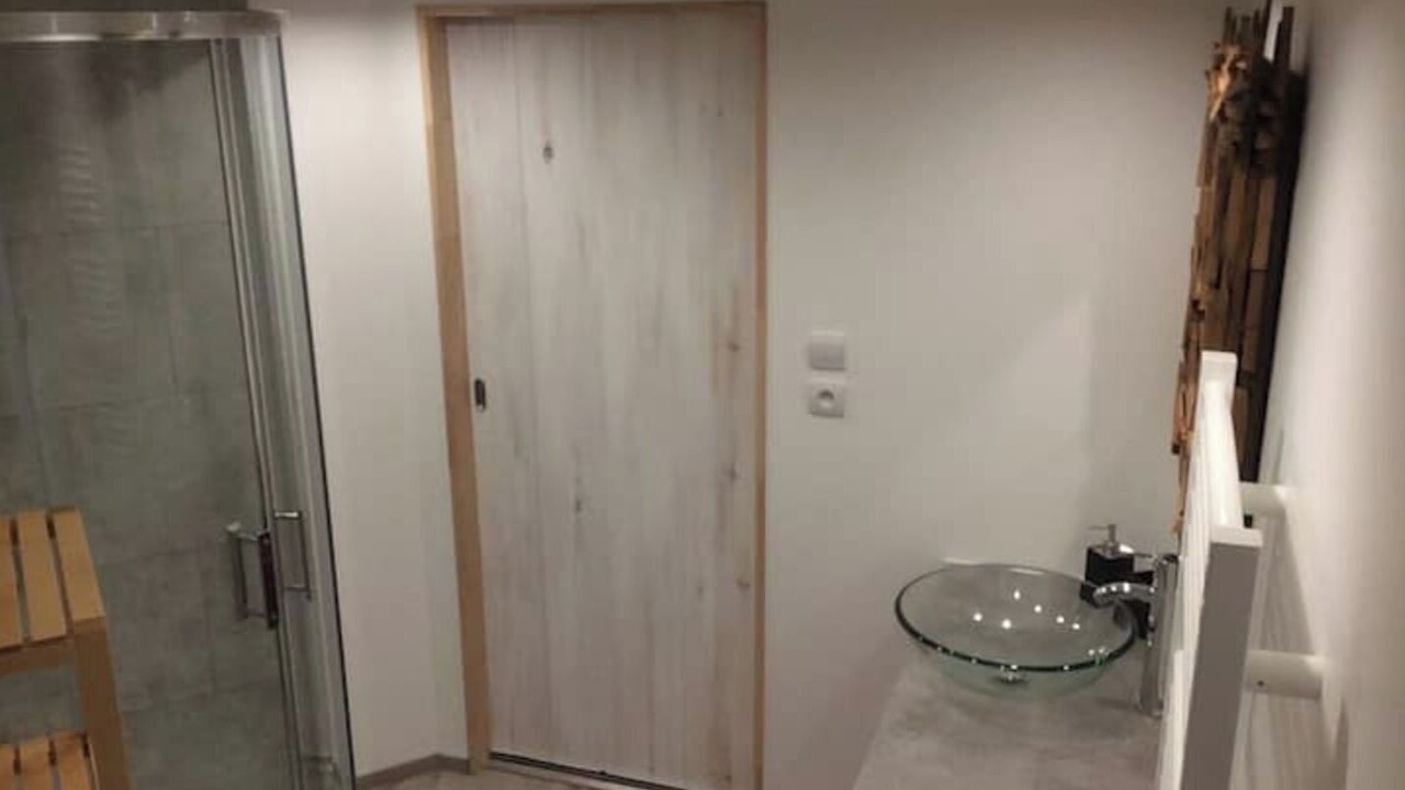 Photo of Bathroom in Thierville-sur-Meuse