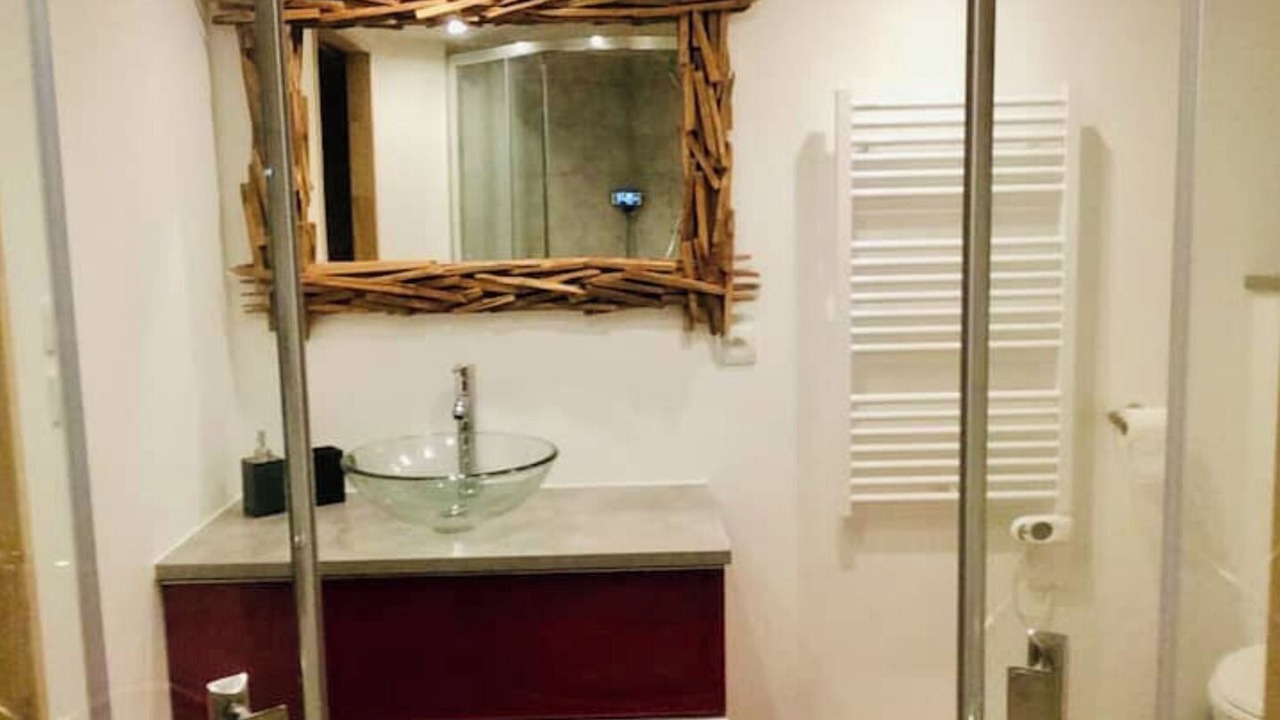 Photo of Bathroom in Thierville-sur-Meuse