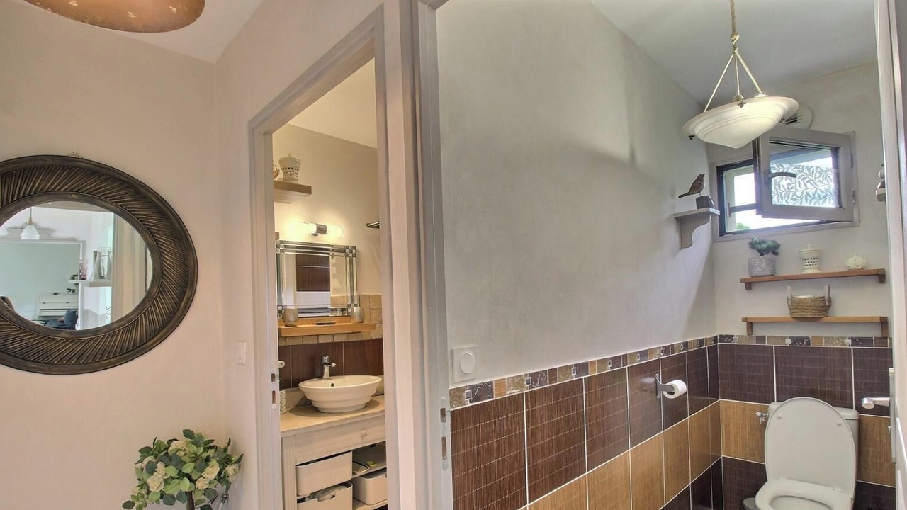 Photo of Bathroom in Ploubalay