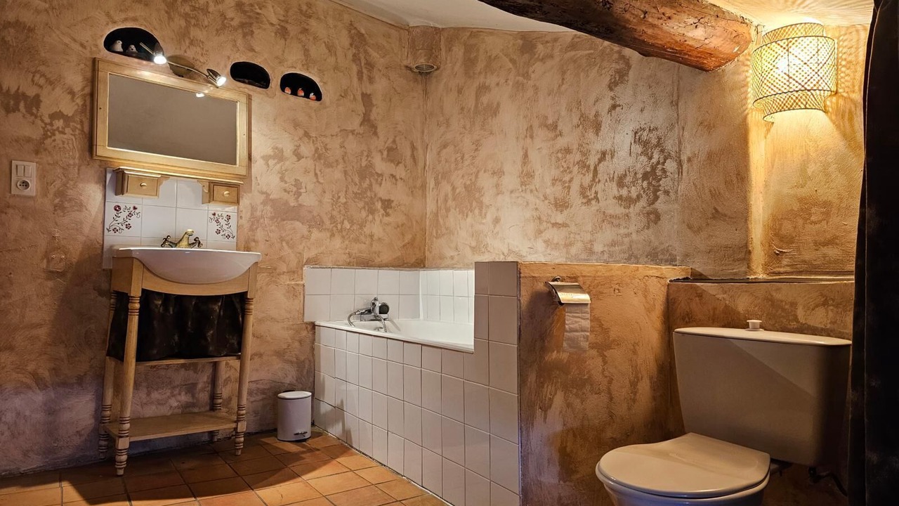 Photo of Bathroom in Sauve