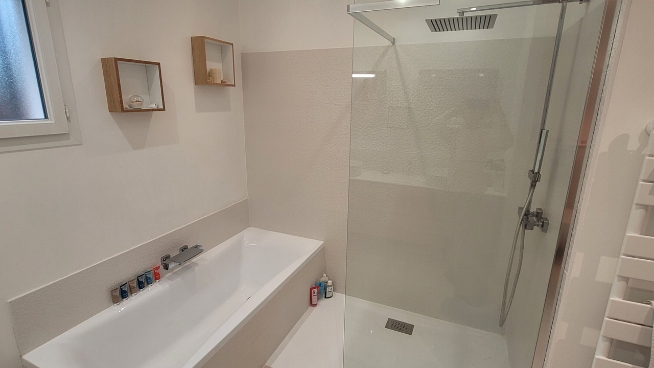 Photo of Bathroom in Aussonne