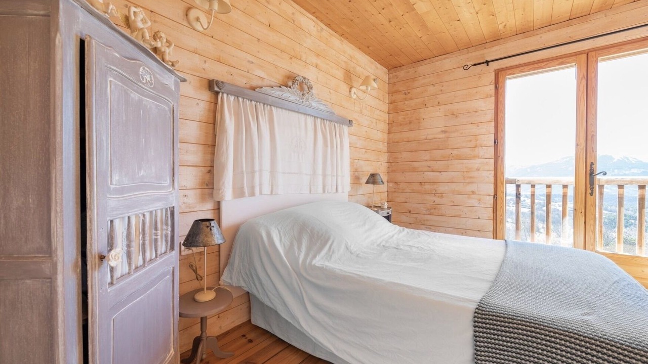 Photo of Bedroom in Montclar