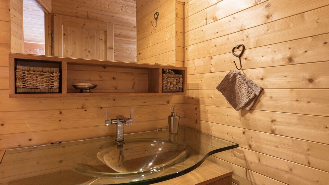 Photo of Bathroom in Montclar