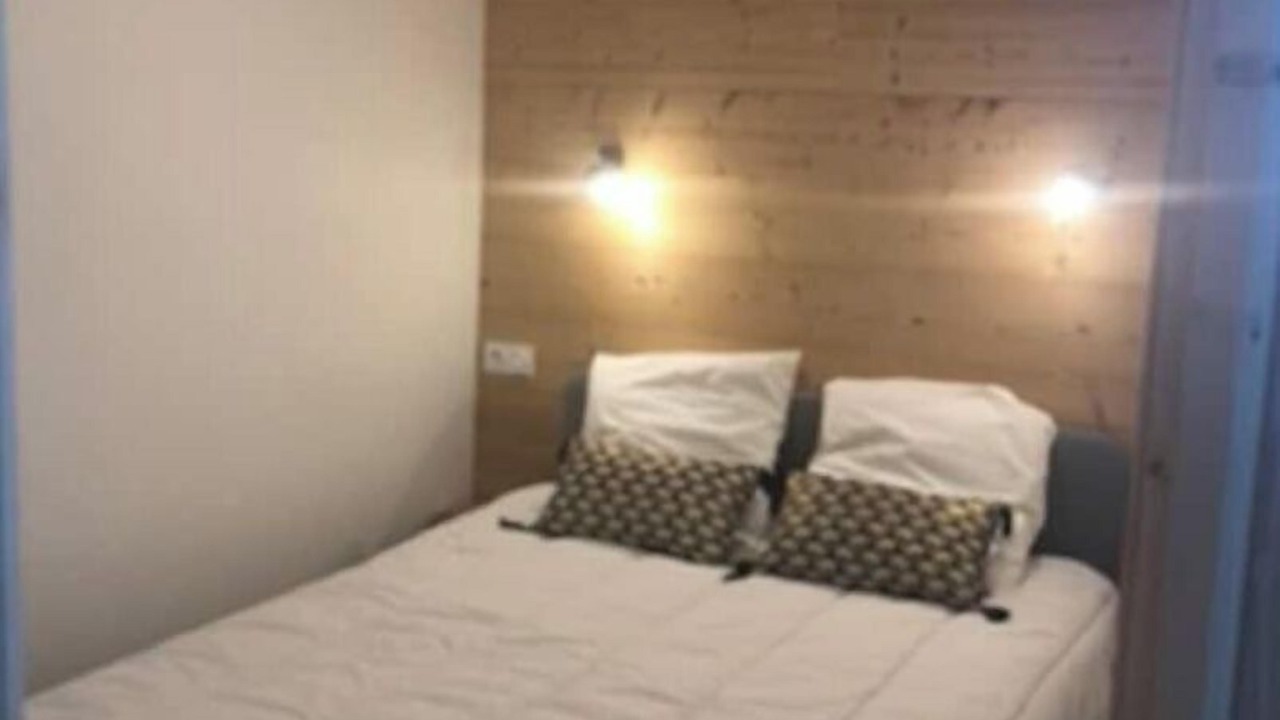 Photo of Bedroom in Genos