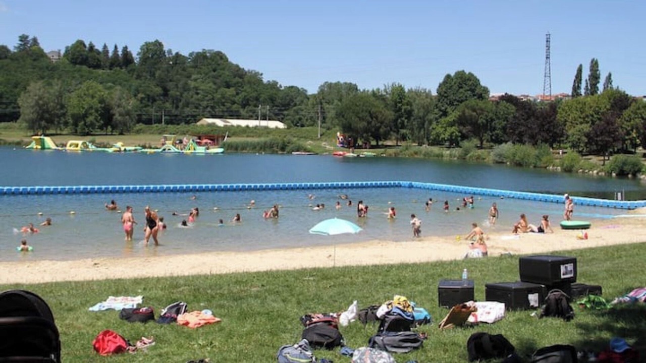 Photo of Others in Clarac