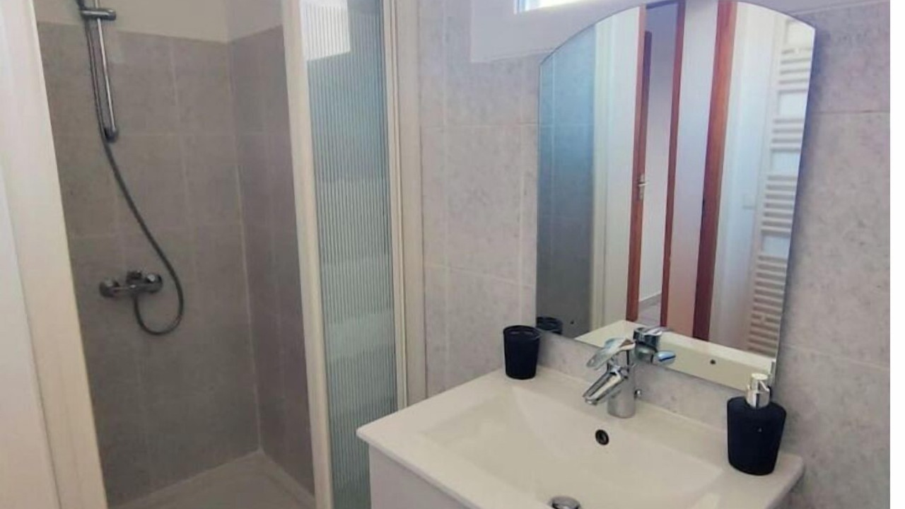 Photo of Bathroom in Clarac