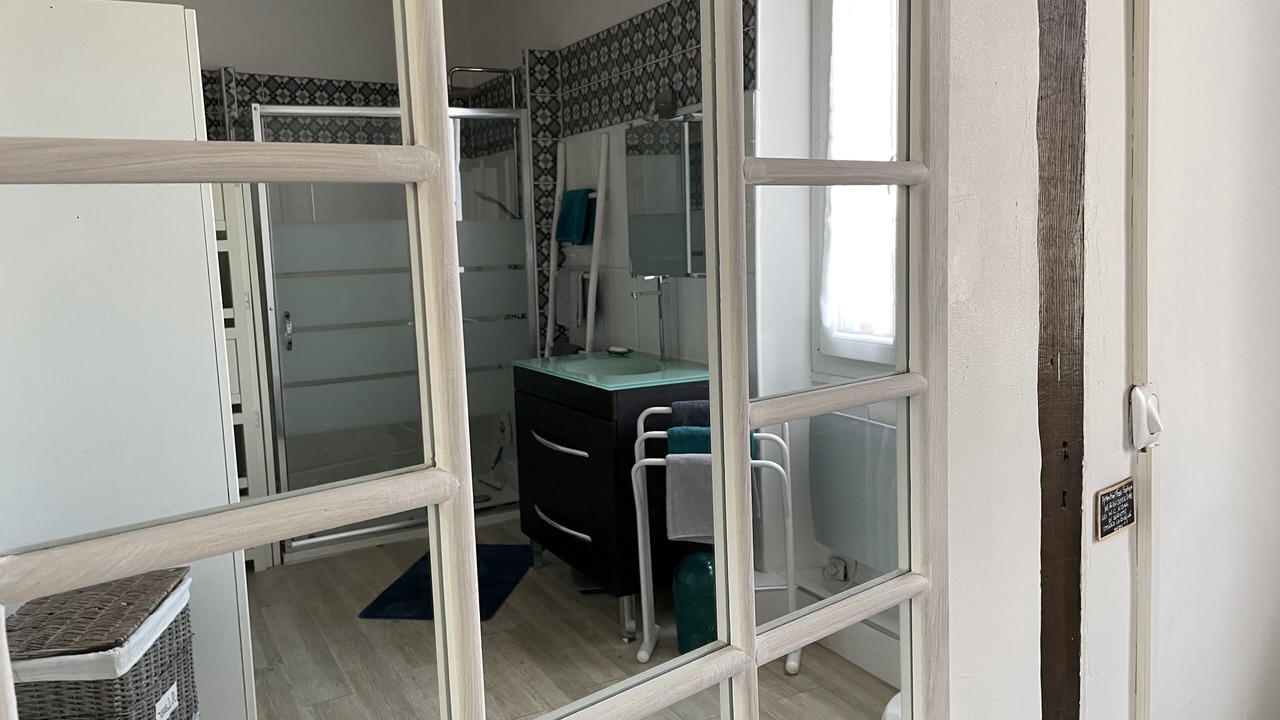 Photo of Bathroom in Fontaine-la-Gaillarde
