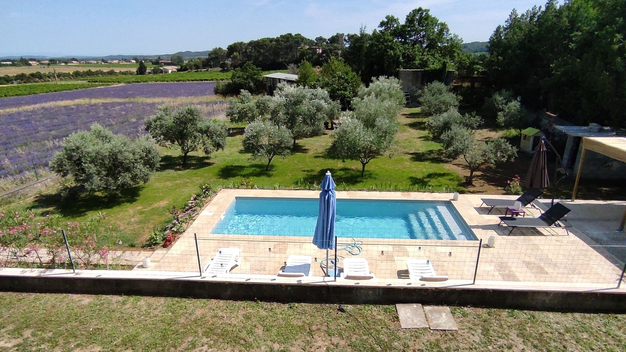 Photo of Outdoor in Pont-Saint-Esprit