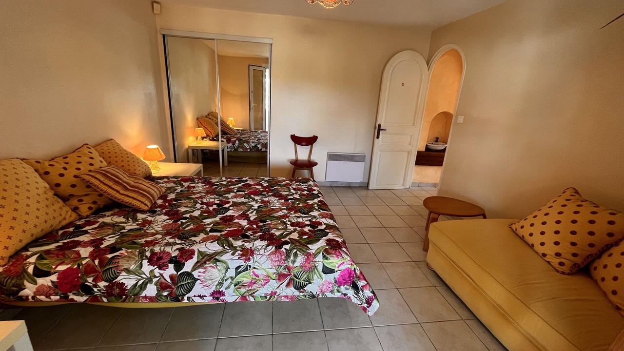 Photo of Bedroom in Le Pradet