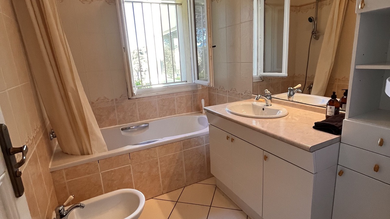 Photo of Bathroom in Le Pradet