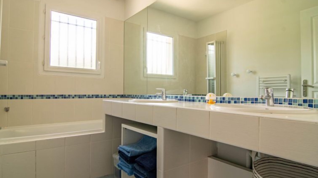 Photo of Bathroom in Bagnols-en-Foret
