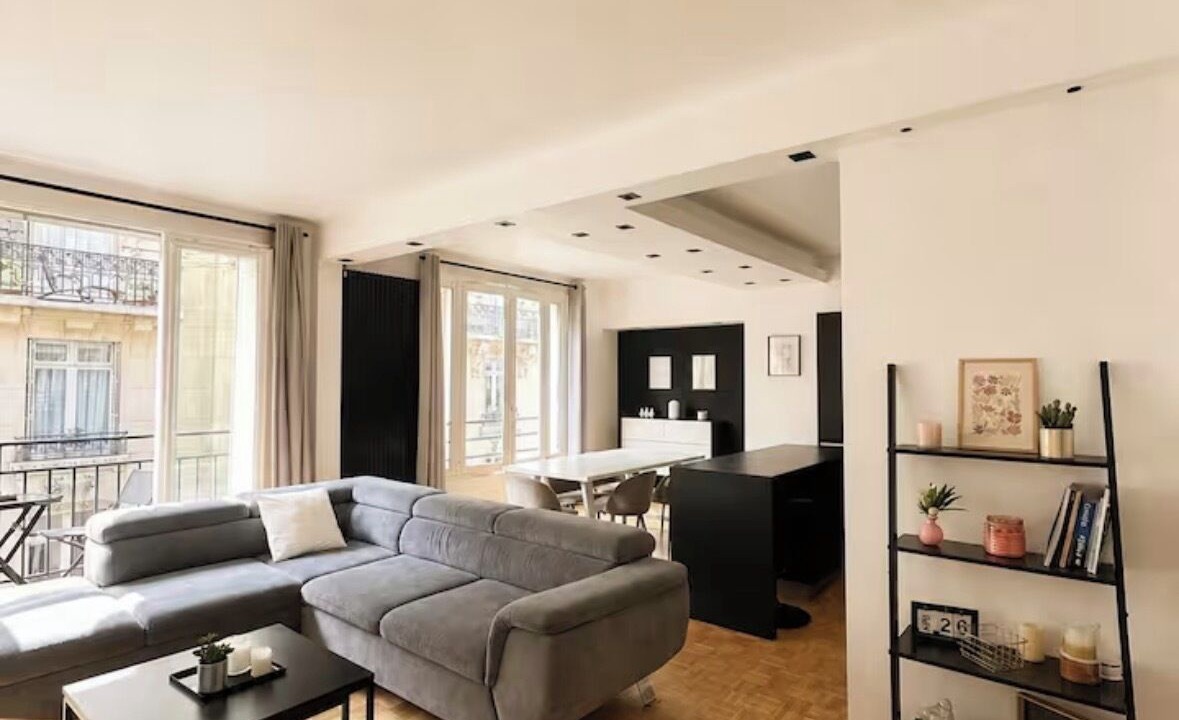 Photo of Livingroom in Notre-Dame-des-Champs