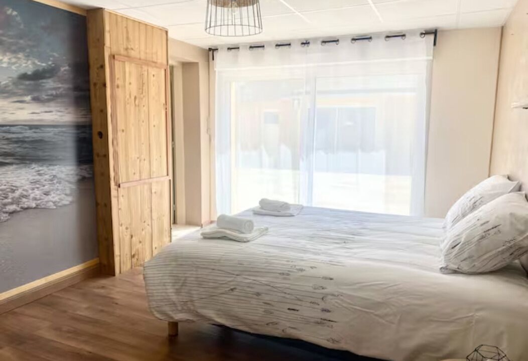 Photo of Bedroom in Saint-Carne