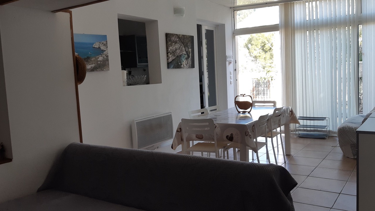 Photo of Livingroom in Les Baumettes