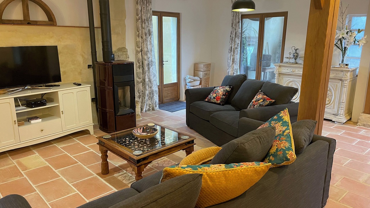 Photo of Livingroom in Samouillan