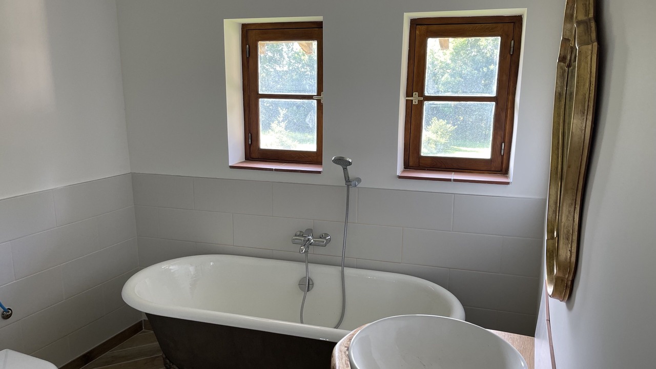 Photo of Bathroom in Samouillan