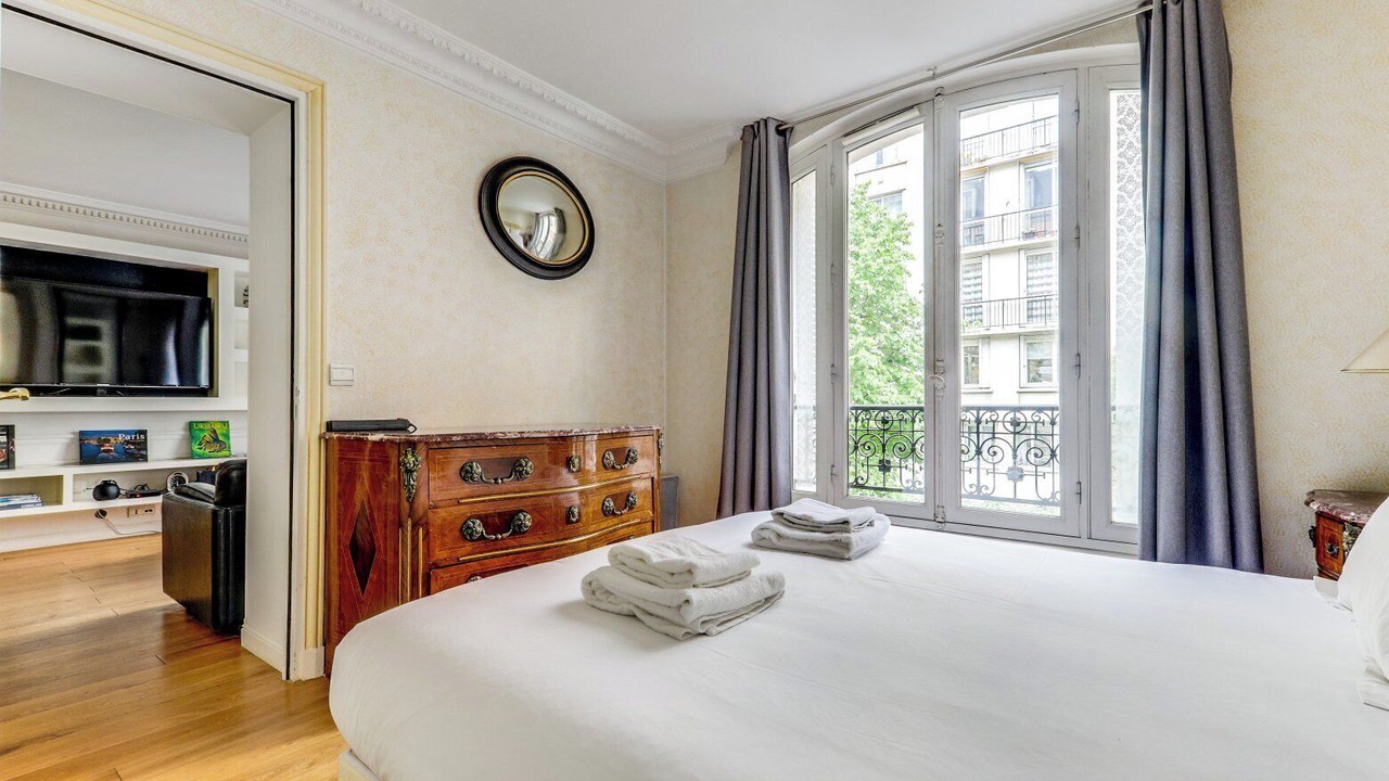 Photo of Bedroom in Notre-Dame-des-Champs