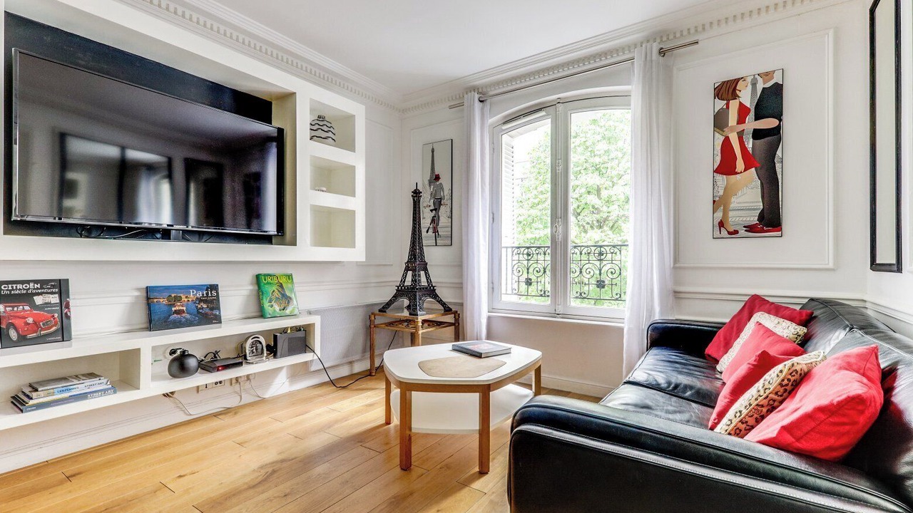 Photo of Livingroom in Notre-Dame-des-Champs