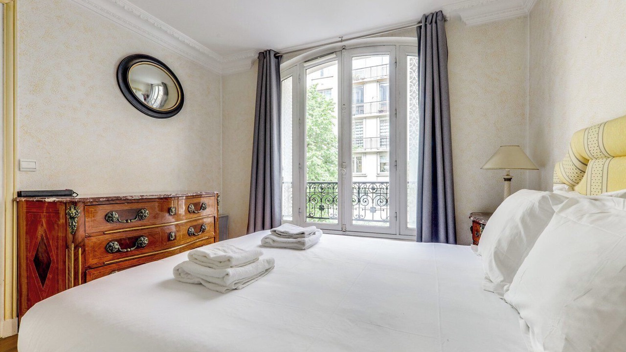 Photo of Bedroom in Notre-Dame-des-Champs