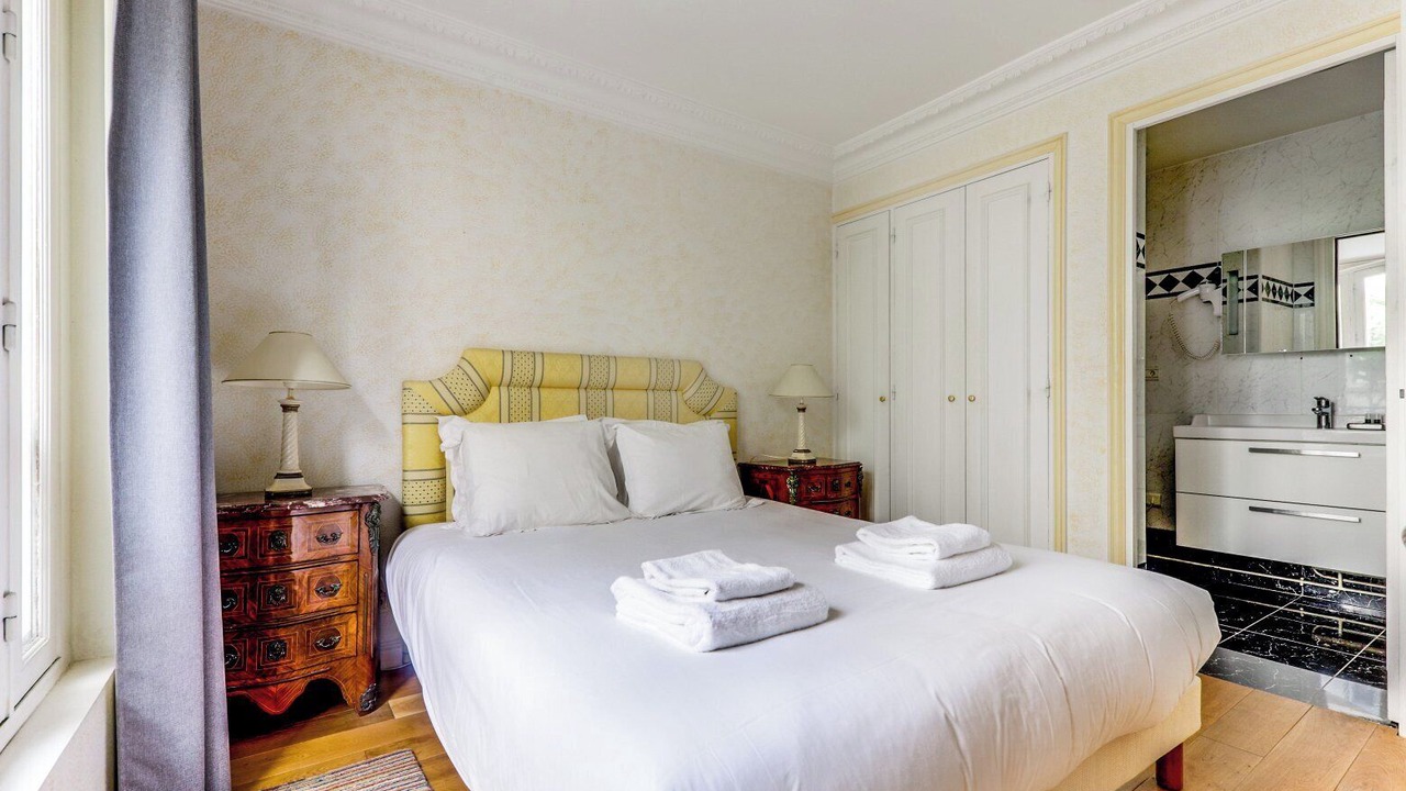 Photo of Bedroom in Notre-Dame-des-Champs