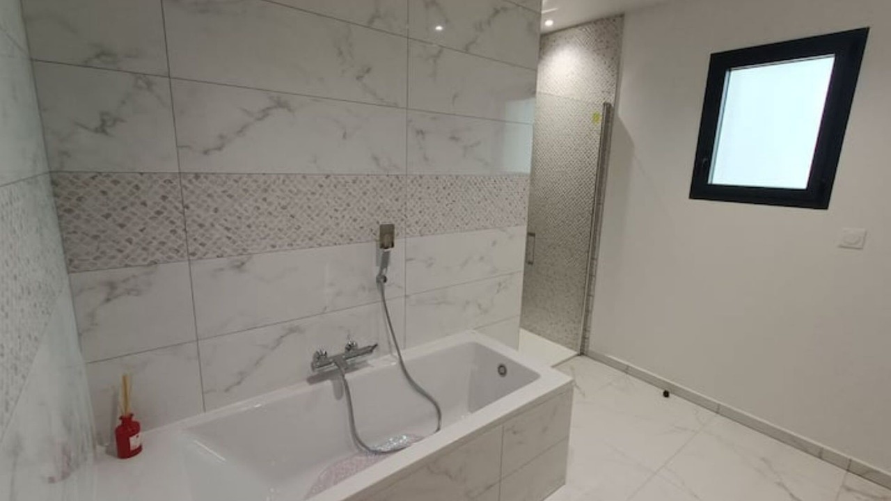 Photo of Bathroom in Meynes