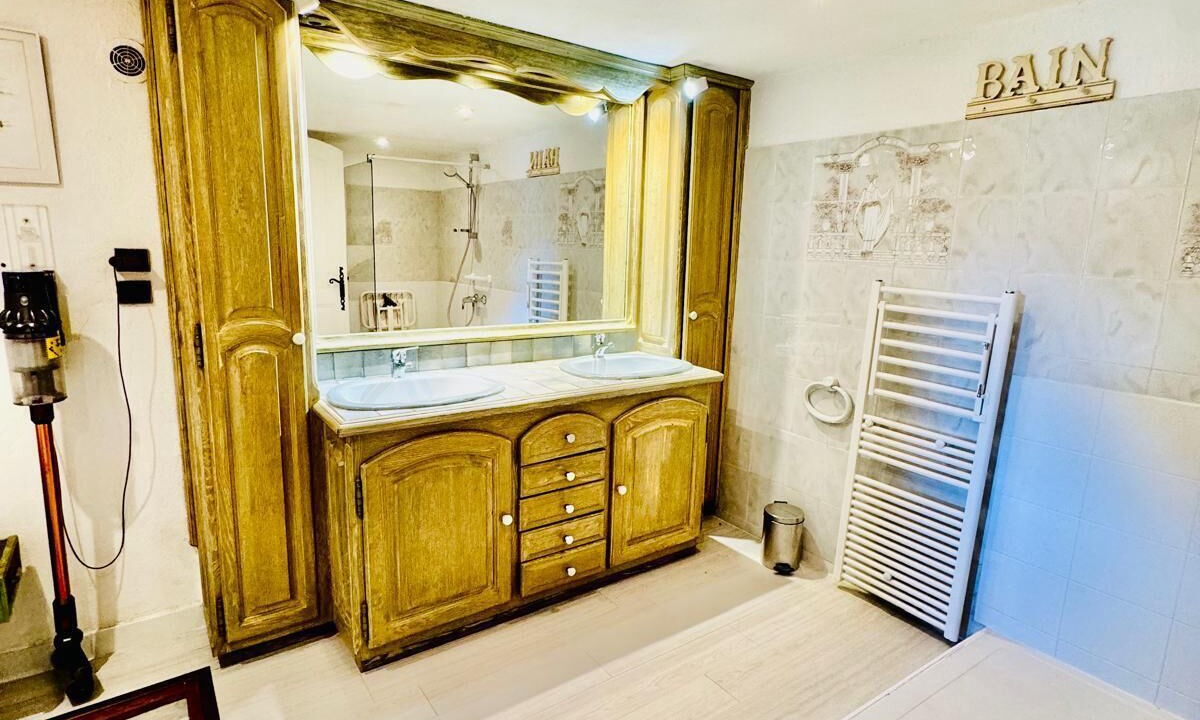 Photo of Bathroom in Le Beausset
