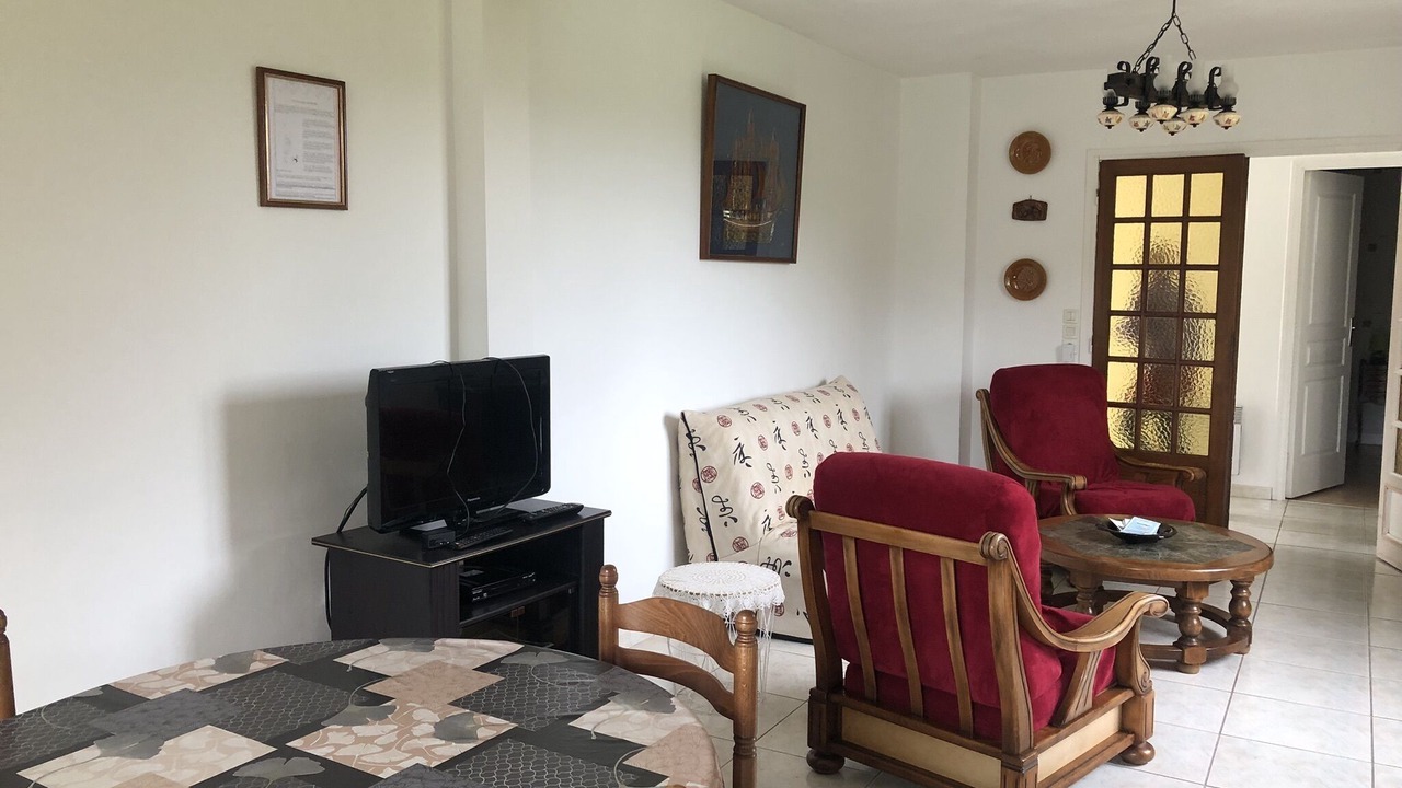 Photo of Livingroom in Plouegat-Guerand