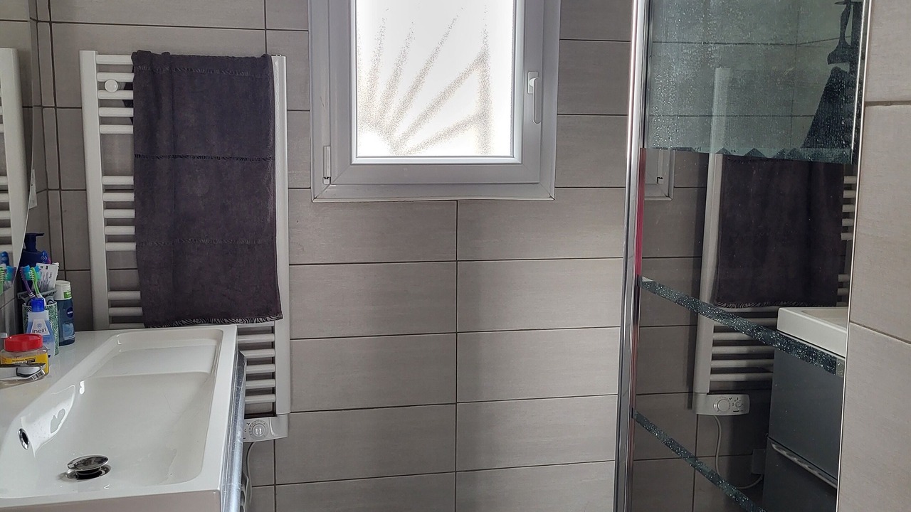 Photo of Bathroom in Saint-Etienne-de-Fontbellon
