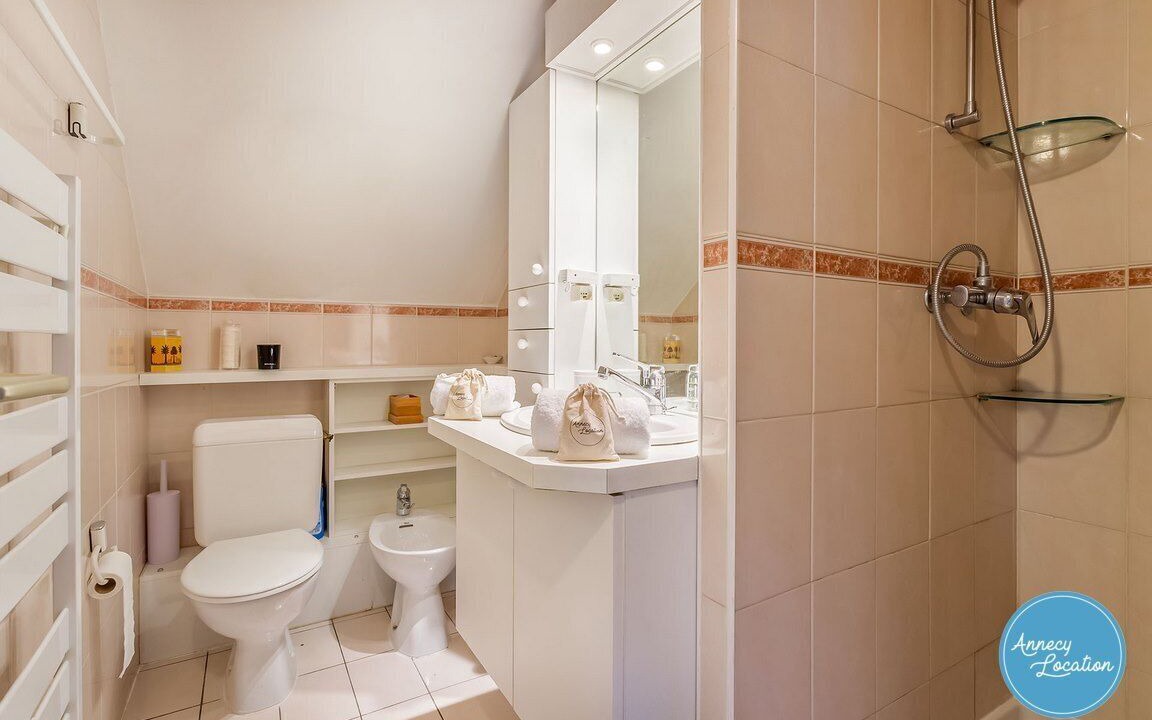 Photo of Bathroom in Veyrier-du-Lac