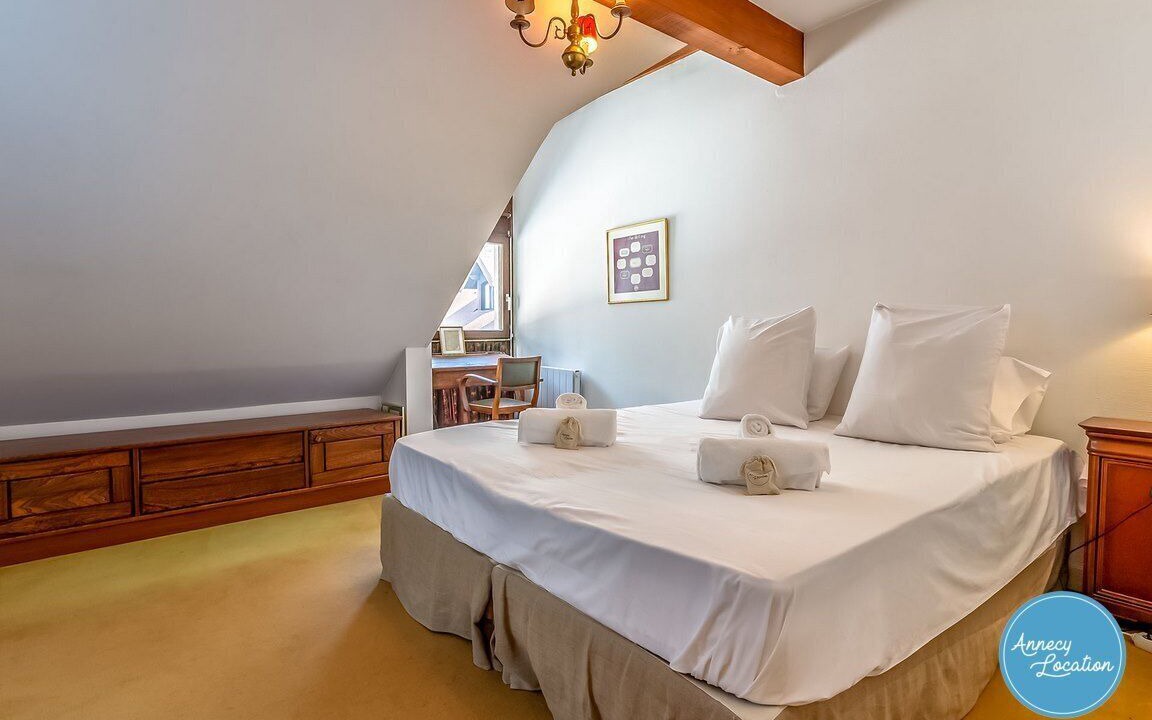 Photo of Bedroom in Veyrier-du-Lac