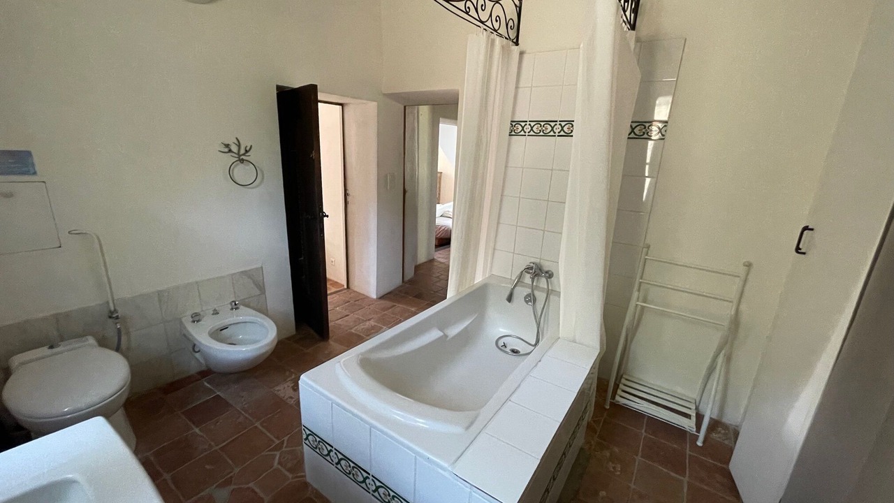 Photo of Bathroom in Saumane-de-Vaucluse