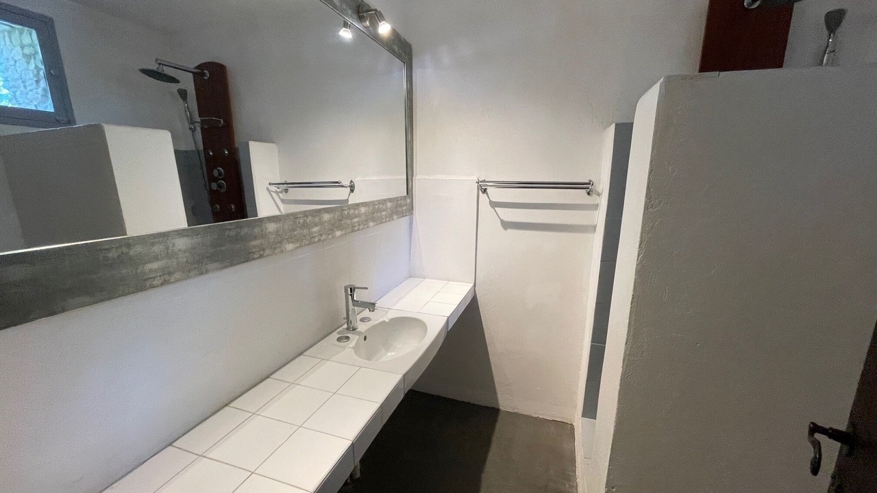 Photo of Bathroom in Saumane-de-Vaucluse