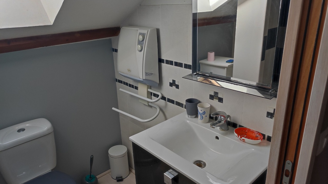 Photo of Bathroom in Ville-sur-Yron