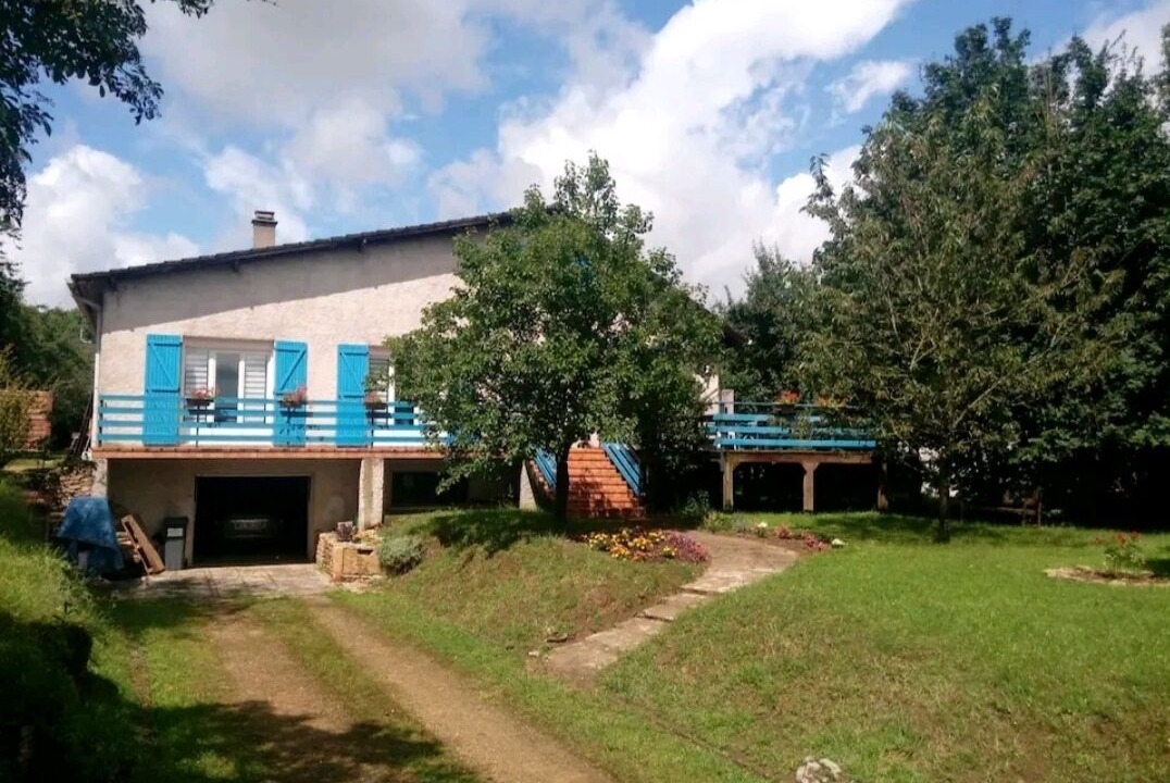 Photo of Outdoor in Ville-sur-Yron