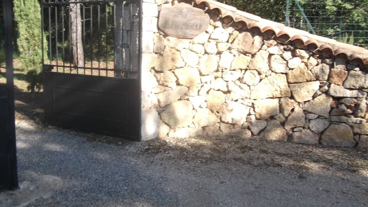 Photo of Outdoor in Regusse