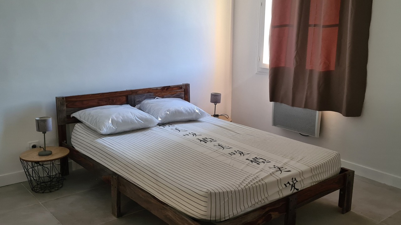 Photo of Bedroom in Route de Beaucaire
