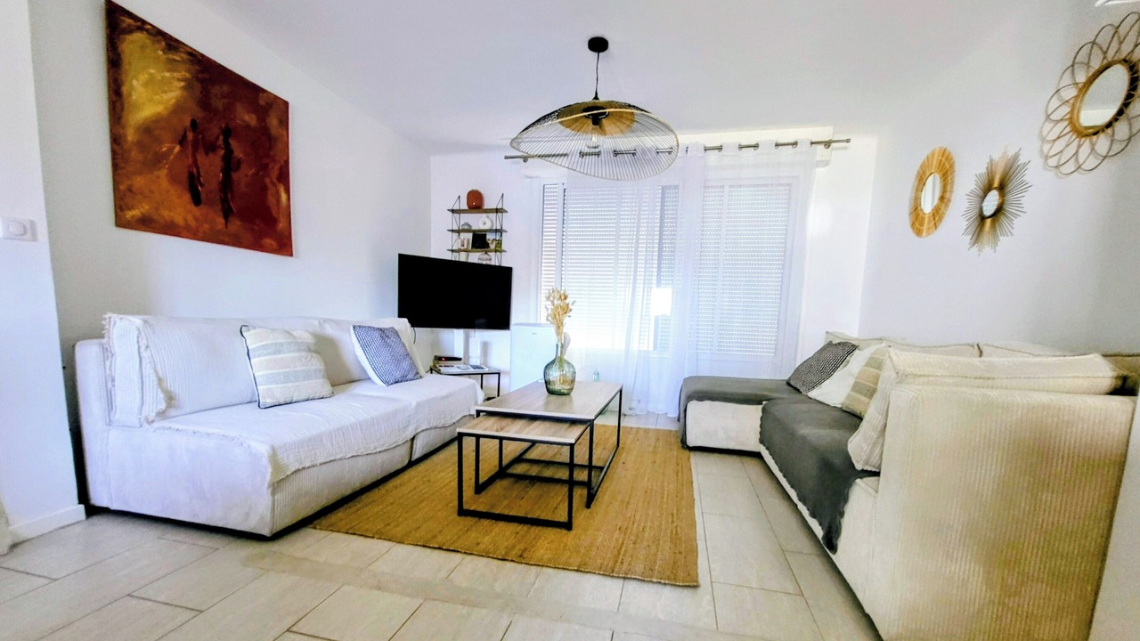 Photo of Livingroom in Chalons-en-Champagne