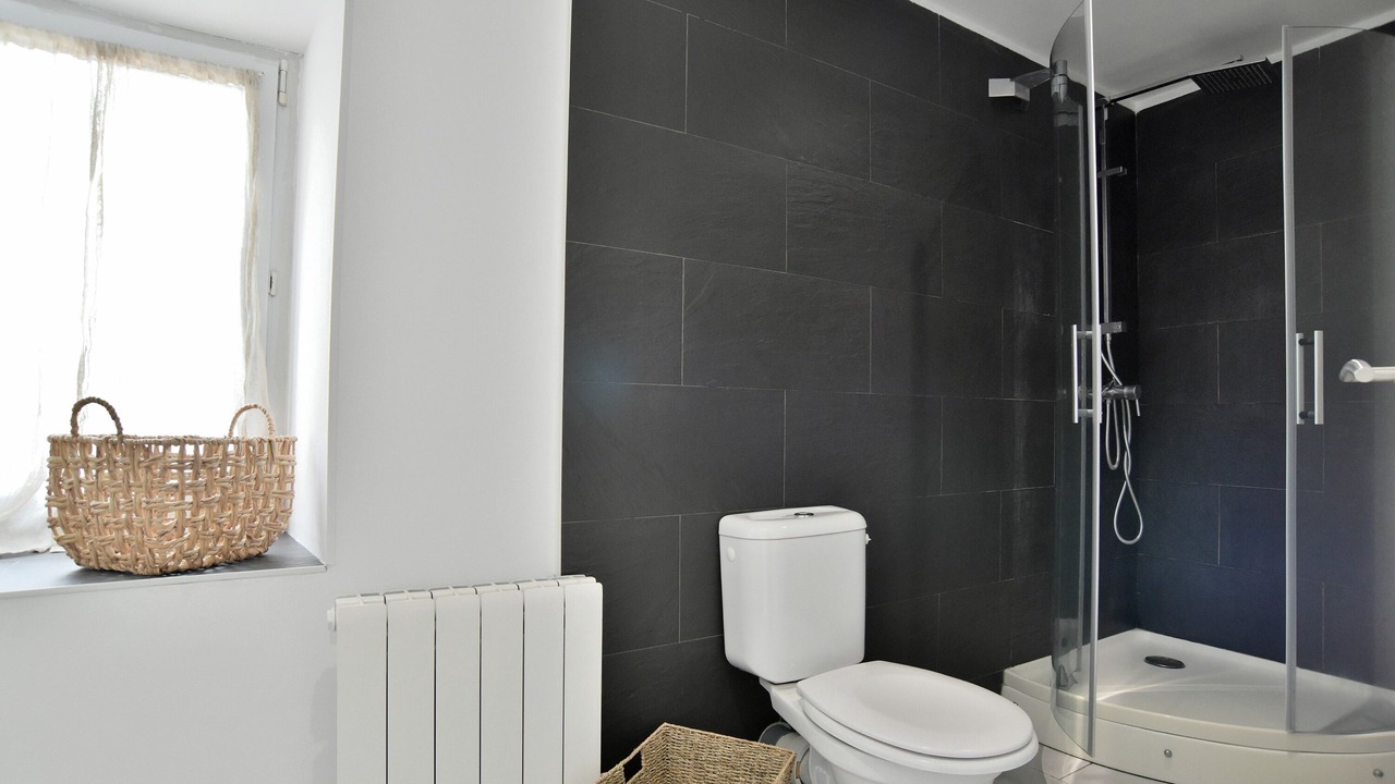 Photo of Bathroom in Ploubalay
