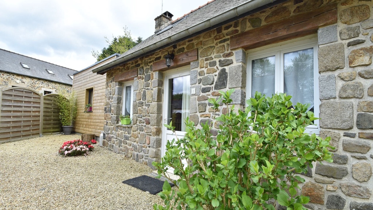 Photo of Outdoor in Saint-Gilles-les-Bois