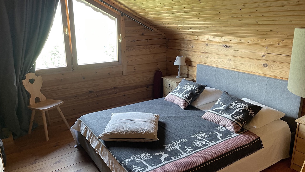 Photo of Bedroom in Enchastrayes