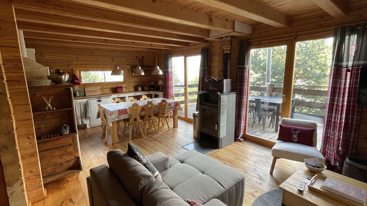 Photo of Livingroom in Enchastrayes
