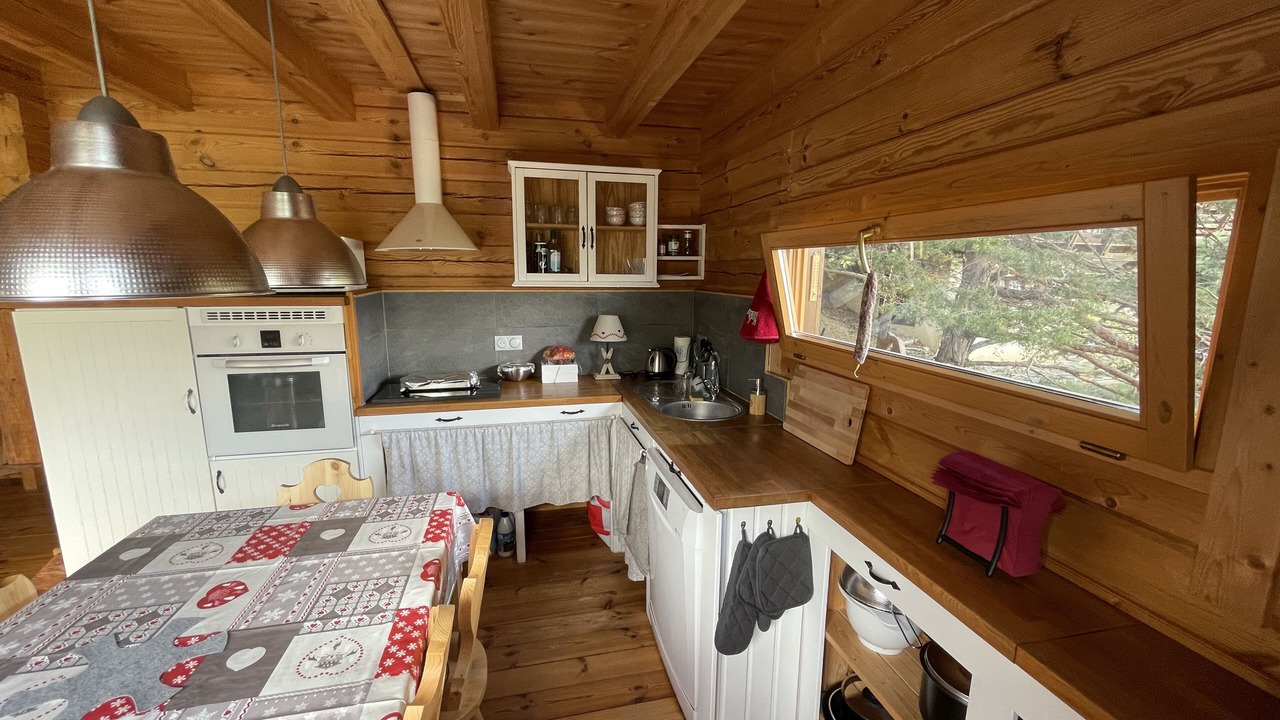 Photo of Kitchen in Enchastrayes