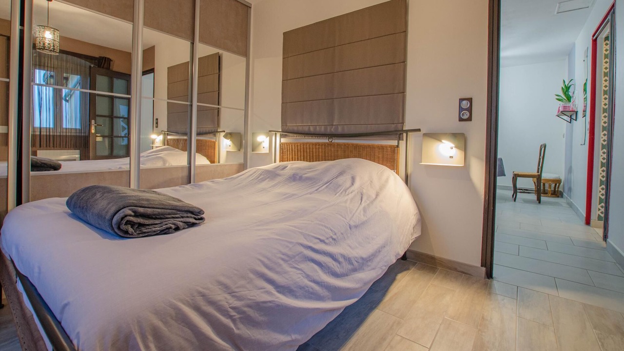 Photo of Bedroom in Charmont-sous-Barbuise