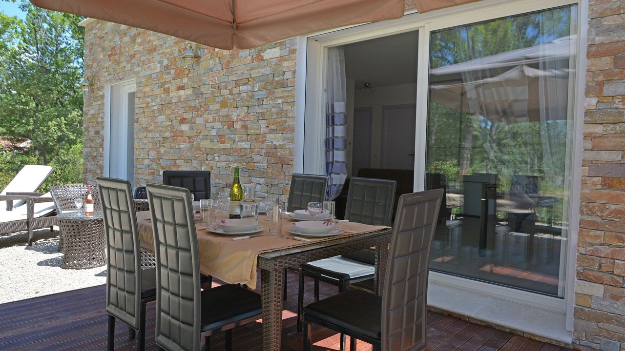 Photo of Patio Balcony in Saint-Cezaire-sur-Siagne