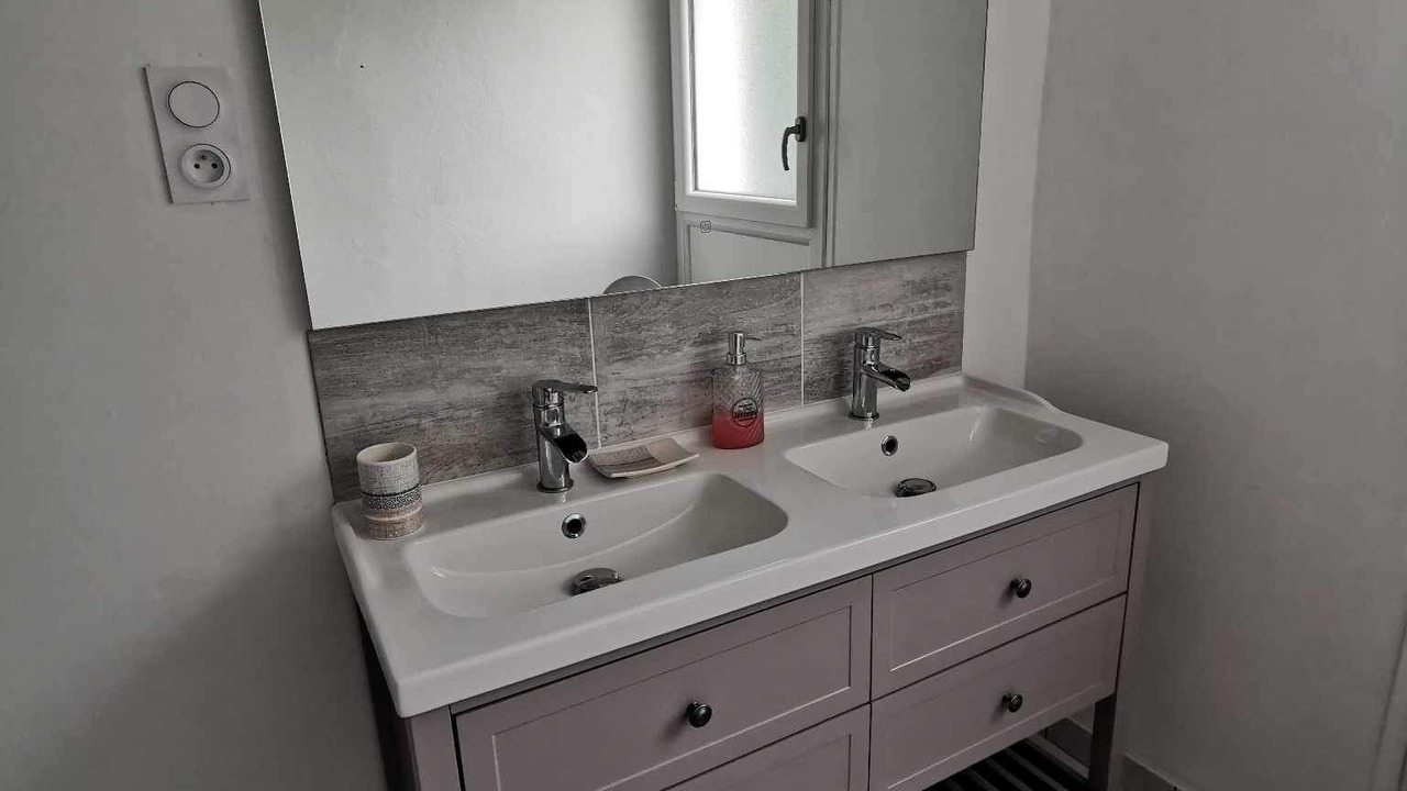 Photo of Bathroom in Plounevez-Moedec