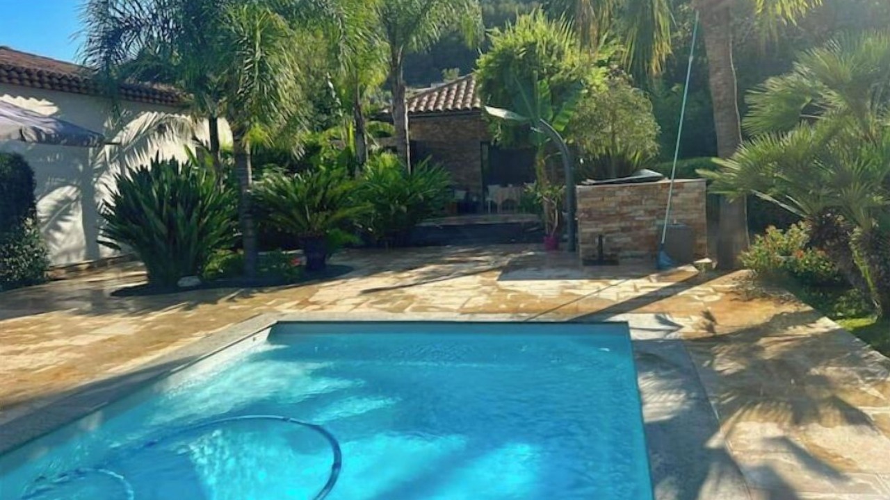 Photo of Outdoor in Sollies Pont